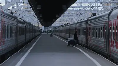 Zarobki maszynisty PKP w 2025 – ile naprawdę zarabia?