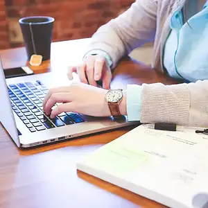 Monitorowanie błędów w komunikacji z API KSeF – najlepsze pr