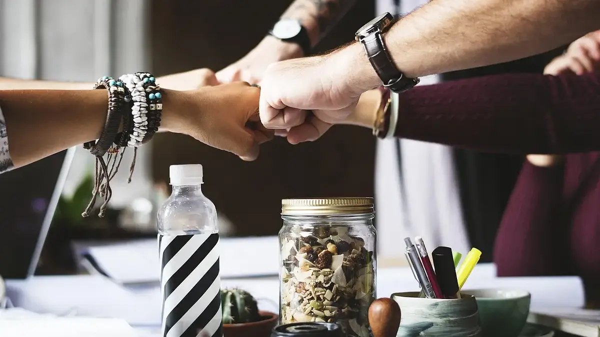 Skuteczne pozyskiwanie klientów biznesowych – strategie B2B